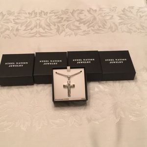 NWT- Men’s stainless steel cross necklace